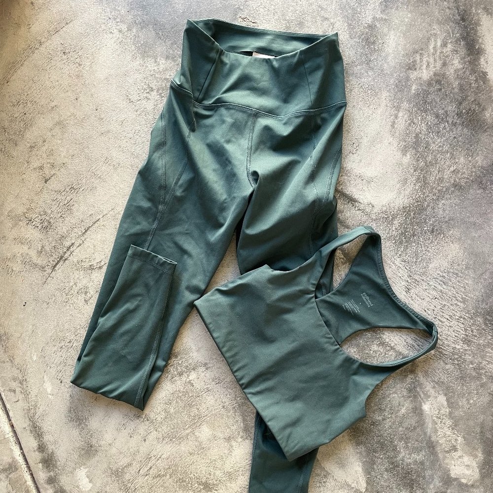 Girlfriend Collective Moss (Green) Leggings and Paloma Bra Set Size Small